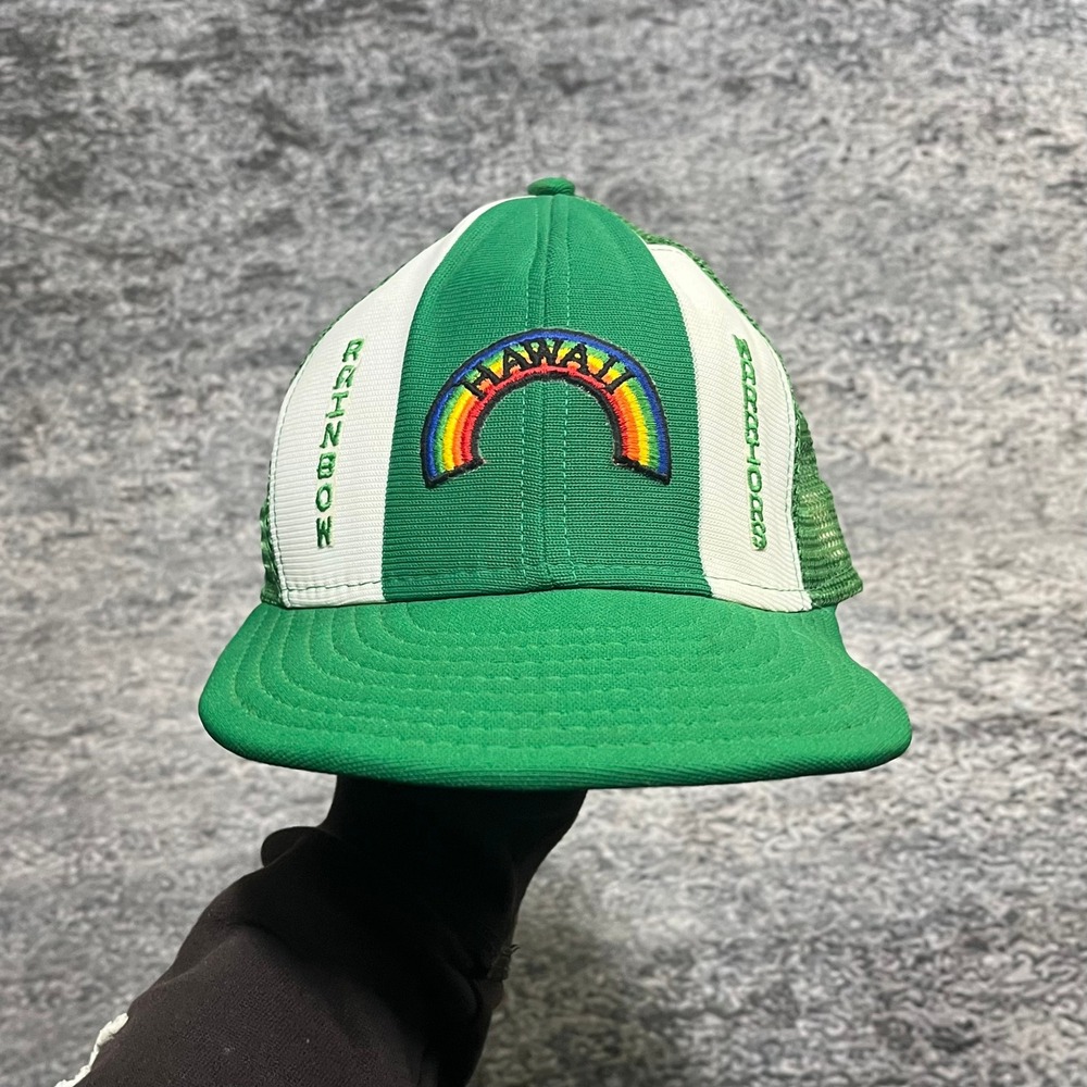 Vintage University of Hawaii Rainbow Warriors Trucker Hat Lucky Stripes‎ Green